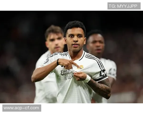 欧联杯精彩对决尤文图斯凭神扑战胜皇马全场沸腾